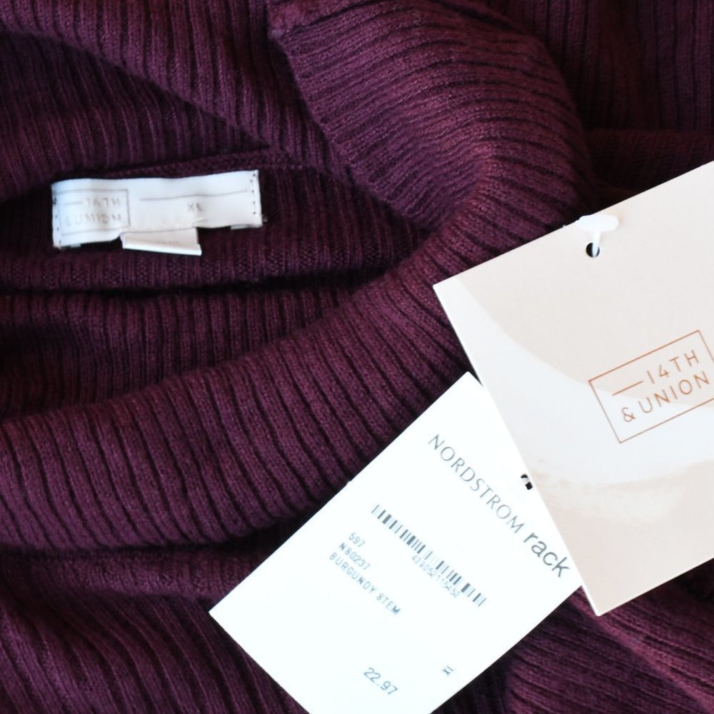 14TH & Union Burgundy Top - Picture 7 of 7